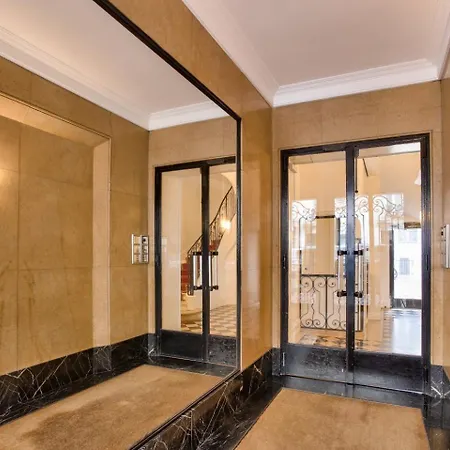 Appartamento La Boetie - 8 Parigi